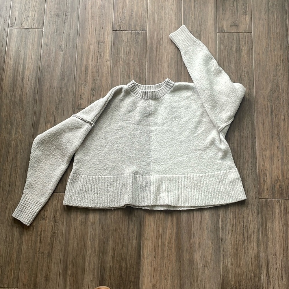 ⭐️ FREE with any additional purchase ⭐️ Arizona Jean Co sweater Small